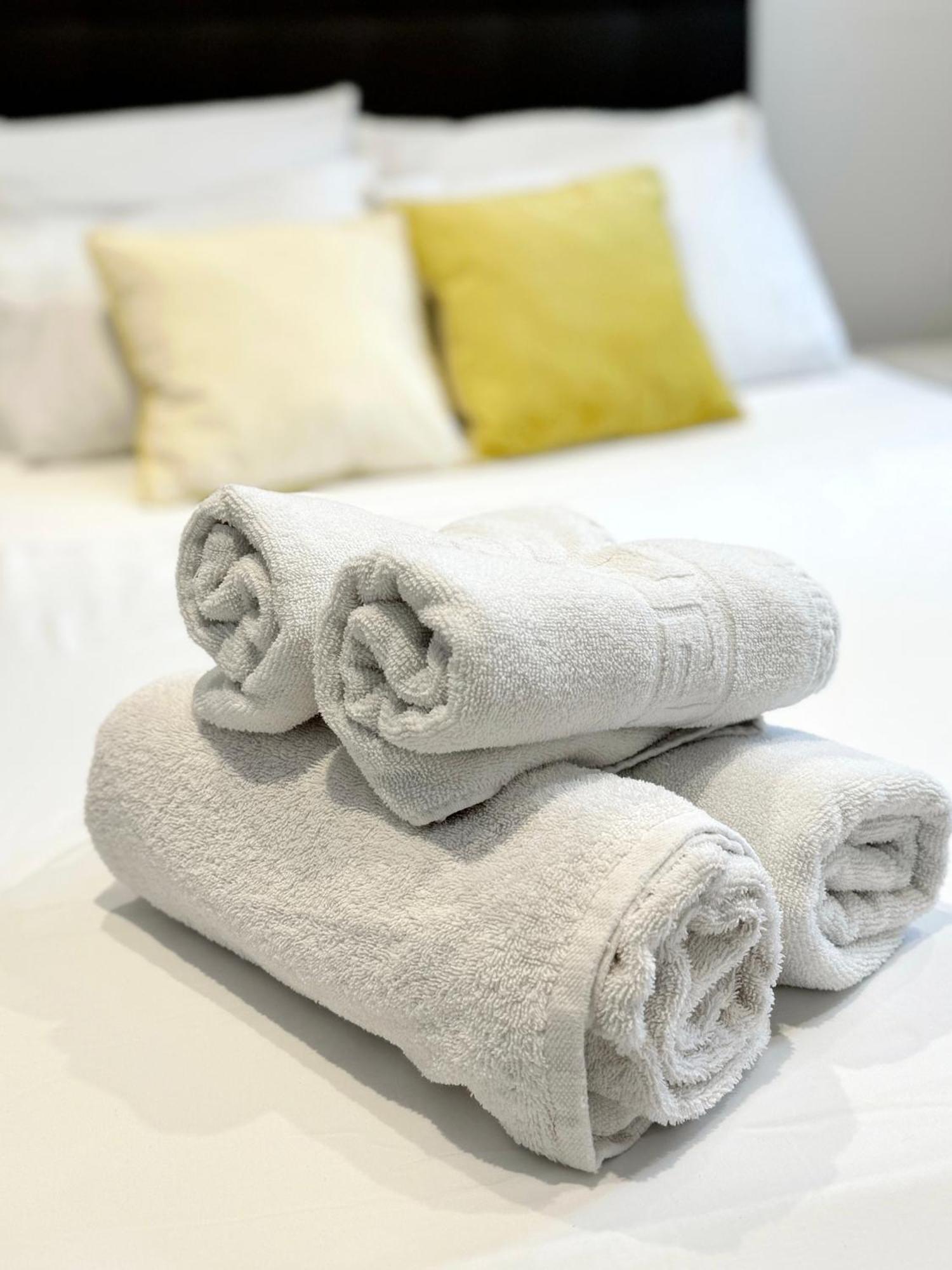 Fabulous City Centre Apartment - Grand Central House Gibraltar Exteriör bild